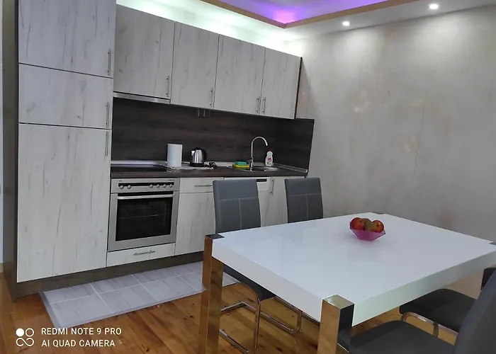 Of Nature - Kuca Prirode